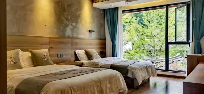 Ya'an Qingfeng Yayu Hotel (Shangli Ancient Town) Hotel in zona Shangli Passenger Transport Terminal
