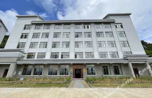 漳州華安光照人康養度假中心