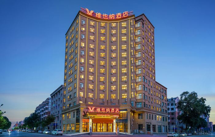 Vienna Hotel (Bayan Shuiyun Lucai Shop)