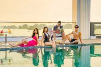 Paddington Hotel Halong Bayview - Strand