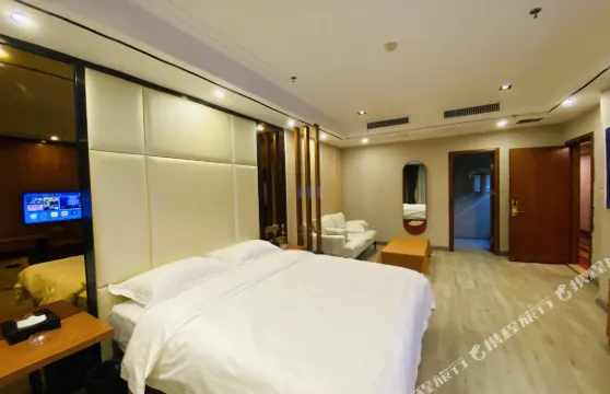 威寧閲舍輕居酒店