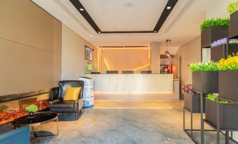 Home Inn (Kunming Beichen Avenue Fortune Center)