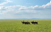 Hulunbuir Yiheula Mongolian Yurt Guesthouse