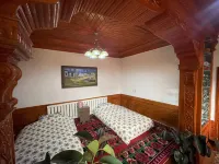 Tex Liangshe Inn