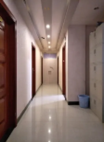 Qinzhou Ronghua Guesthouse