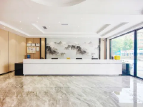 Manzhou International Hotel (Jiajiang Passenger Transport Center)
