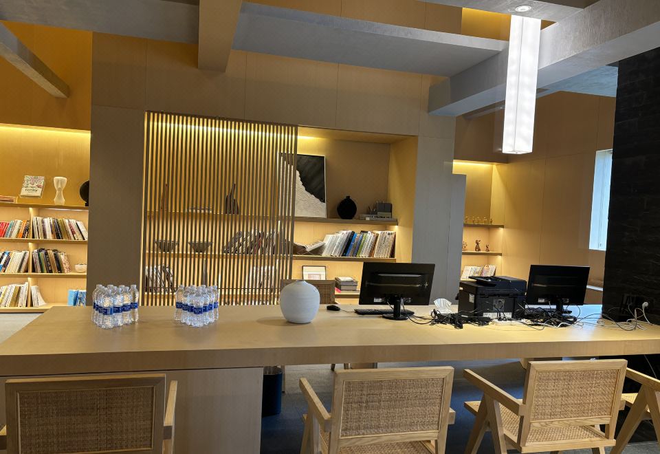 호텔 로비 이미지