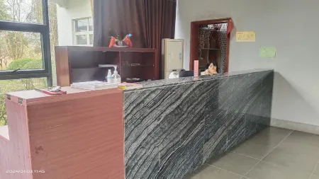 Huangyao Chinese Inn