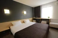 FUTURO HOTEL