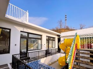 Beijing Lotus Chi Yishan Xiaozhu Homestay