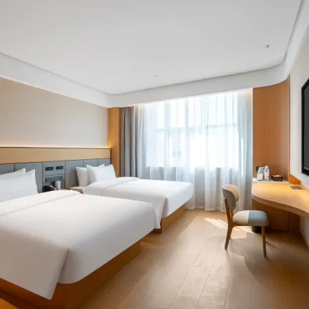 JI Hotel (Urumqi Convention & Exhibition Wuyue Plaza)