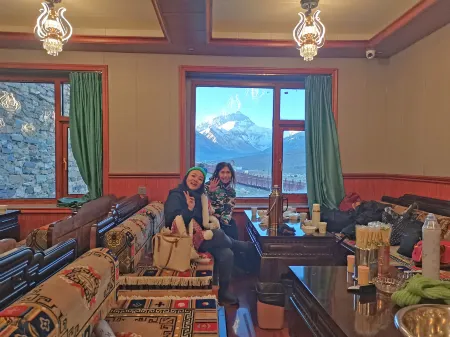 Rongbu Hotel Отели рядом с достопримечательностью «Rongbuk Monastery»