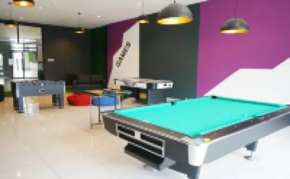 The Icon @ Conezion Golf View Netflix at IOI City Mall