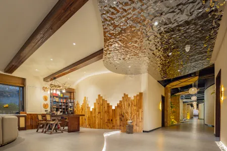 Quxiang Yazhu Homestay (Quyuan's Hometown)