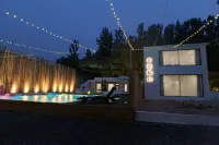 Shanye Yi Homestay (Dongtaihang Resort Area) - Pools