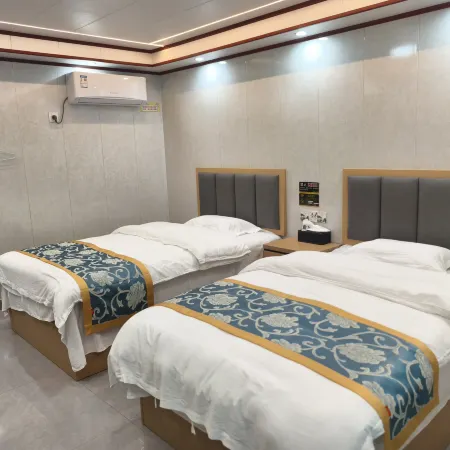 Yunxuan Business Hotel