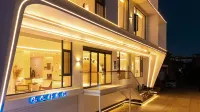 Xiaolu Chenke Island Neighbor Sea View Hotel (Erhai Branch)