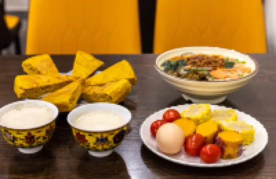 娜木卓·藏韻風情庭園マナーハウス（香格里拉獨克宗古城）