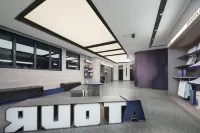 Shenyang Middle Street Forbidden City Joy City Qingju Hotel