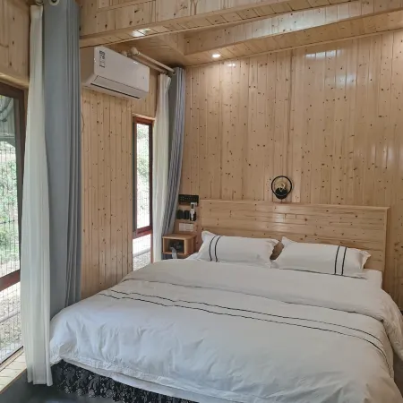 Farmstay (Dehang Canyon Scenic Area)