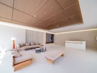 SpringTide Hotel (Beidaihe Laohushi Sea Park Branch)