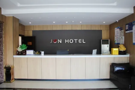 Junyi Chain Hotel (Yanshi Gaolong Town Government) Отели рядом с достопримечательностью «Yanshi Museum»