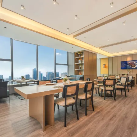 Radisson Country Inn & Suites Guiyang North Railway Station