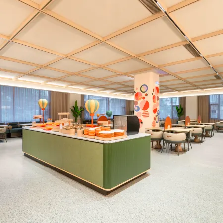 Orange Hotel (Foshan Pingzhou Yingyue Lake Huanyu City)