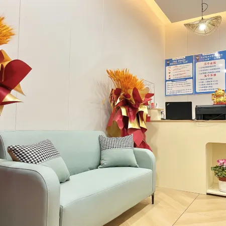 Damei Homestay (Kaifeng Wansui Mountain Wuxia City Millennium City Park)