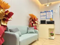 Damei Homestay (Kaifeng Wansui Mountain Wuxia City Millennium City Park)