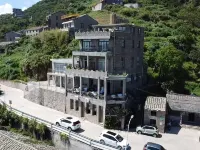 Wenling Yuhai Pavilion Homestay (Dongxia Beach Shuitong'ao) Hotels near Dongxia Sand Beach