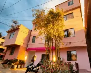 Mila Chateau (Kunming Xishan Scenic Area) Hotel dekat Kuil Huating