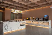 Rezen Huasheng Resort Hotel (Nalati Scenic Area) - Aamiainen