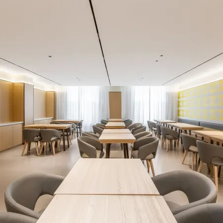 7Days Inn Smart Choice Hotel (Kuytun Youhao Fashion Shopping Center)