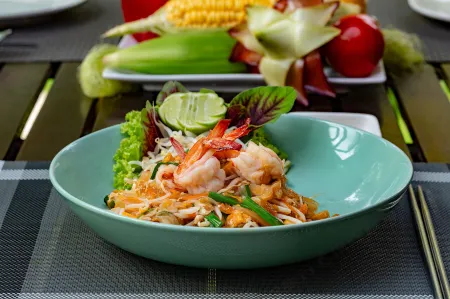 Our Jungle Camp Отели в г. Phanom