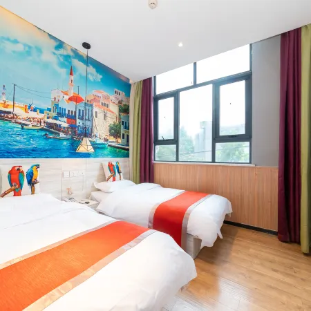 Aichao Meisu Hotel (Zhengzhou Zijinshan road Longhai East Road subway station store) Отели рядом с достопримечательностью «Начальная школа иностранных языков, Хуйцзэнь, Гуанчжоу»