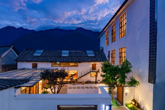 无云·设计师主题客栈(大理古城店)