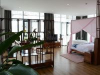 清镇归元山居 - 涵芳阁全景观大床房