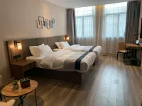 Homeinn Plus Hotel (Langxi Guogou Plaza) Hôtels à : Langxi