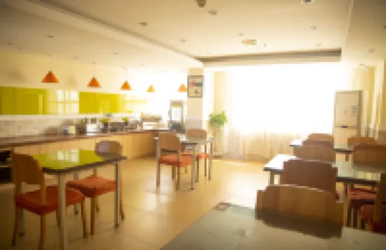 Home Hotel (Ninghai China Mold City Xingning Middle Road)