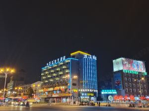 Qingmu Hotel (Zhenjiang Zhongshan West Road RT-Mart)