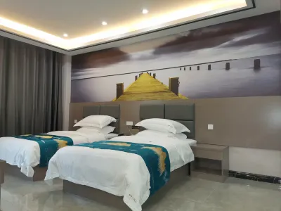 쯔윈 캣 캠프 호텔 Yellow Crane Camp Hot Spring Resort 주변 호텔