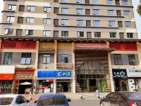 Yi Lan Apartment