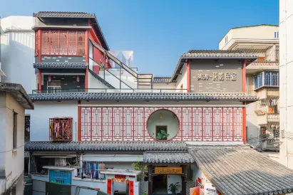 惠州西湖英秀花影民宿（祝屋巷店）