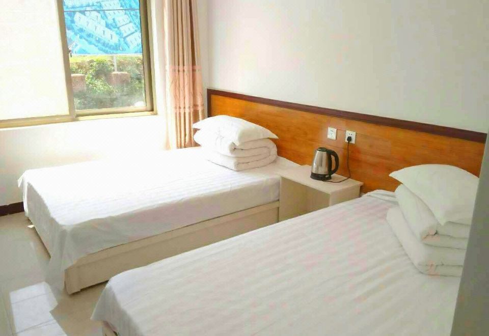 Pingshun Huayou Hotel - Housity