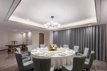 Ningbo Ping'an Hotel (City Sports Center Tianyi Square Branch) Отели рядом с достопримечательностью «Ningbo University of Technology (East Campus)»