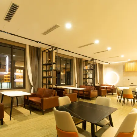 Ruiya Hotel (Ningbo Baizhang East Road)