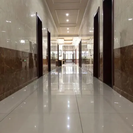 Jingbohu Yishan Bangshui Hotel