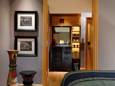 Hotel Indigo Bali Seminyak Beach Отели рядом с достопримечательностью «5GX Bali»