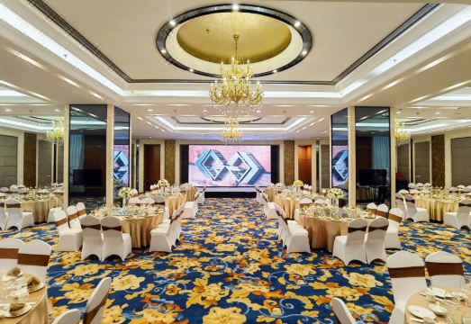 3. 글로리아 플라자..